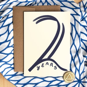 Tarjeta de 2 años de sobriedad / Cartulina de lujo / Regalos de cumpleaños y aniversario de sobriedad / Regalo con chip AA para hombres y mujeres