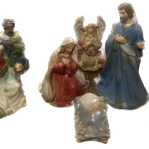 8 Piece Hand-Painted Nativity Set