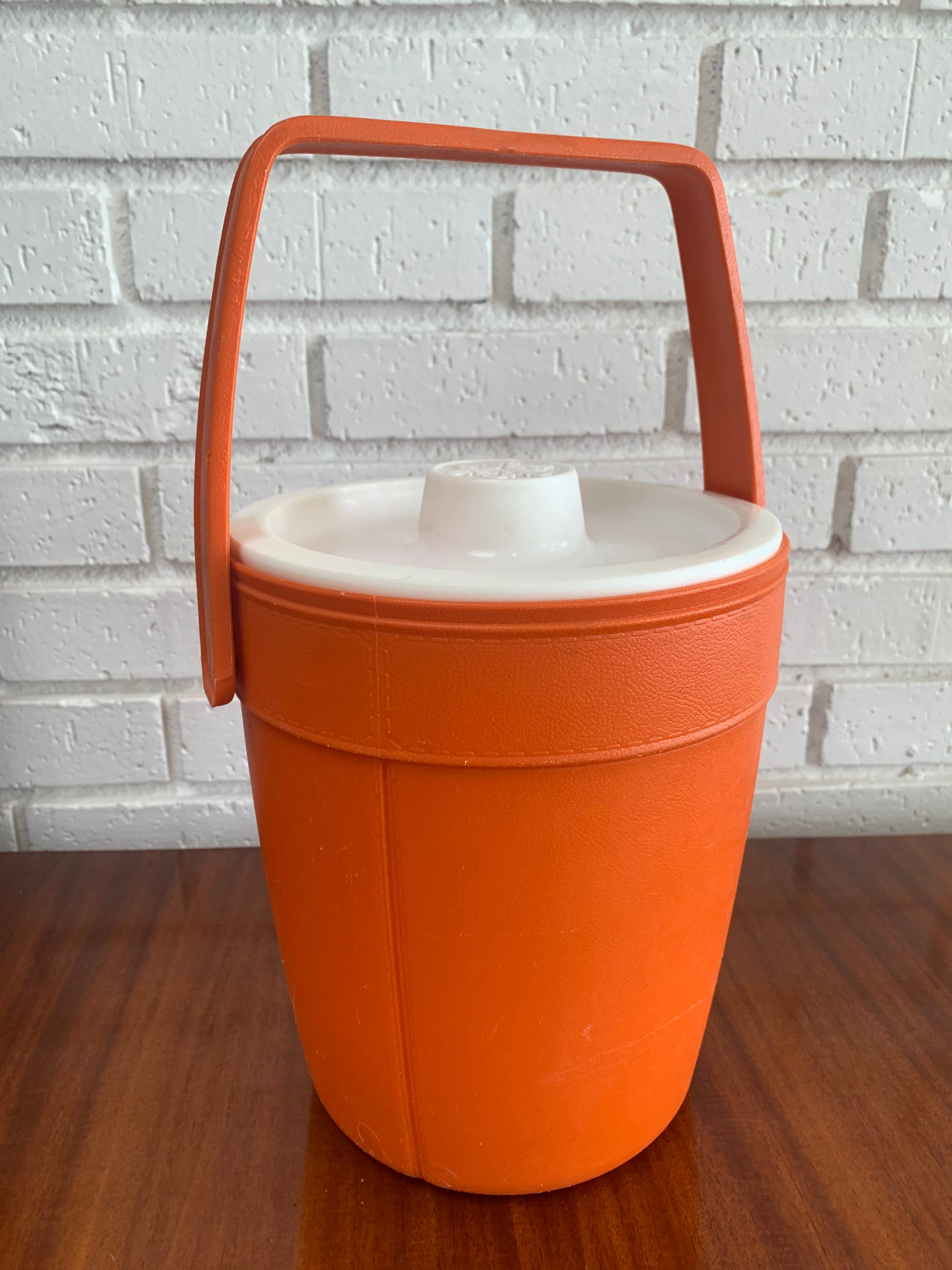 Vintage Rubbermaid Orange Ice Bucket 