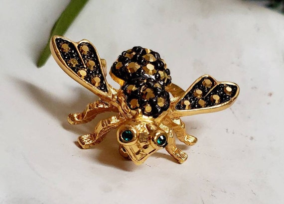 Joan Rivers Black and Gold Bee with Green Eyes Vi