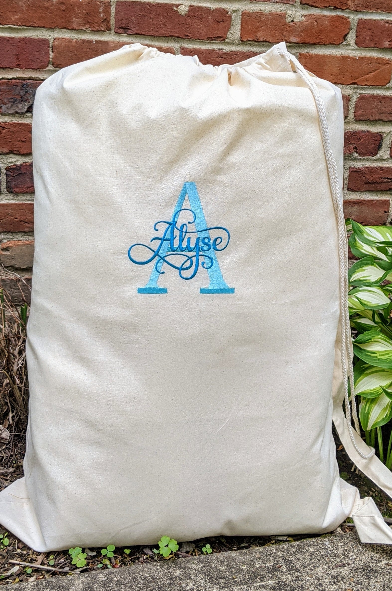Monogrammed Laundry Bag with Letter and Name - Laundry bag with Monogram Personalized | Graduation | Camping Bag | Beach Bag | Birthday Gift