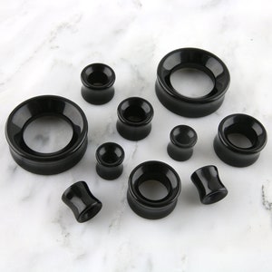 Black Glass Tunnel Plugs - Sizes / Gauges (0G - 1 & 1/4&quot; Inch)