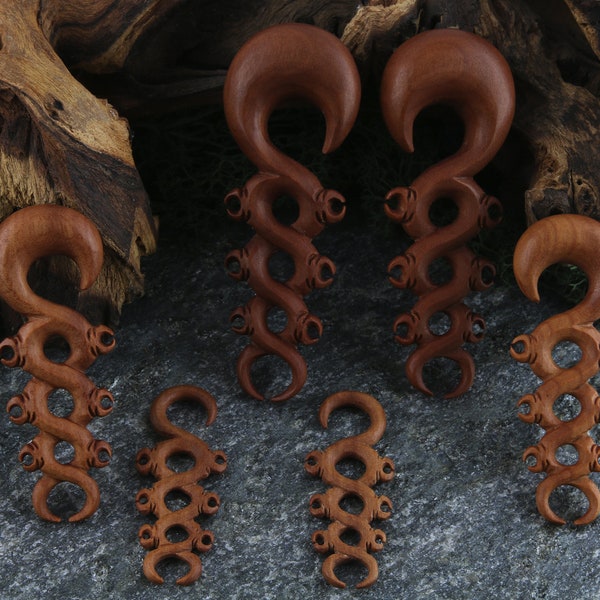 Twisted Pest Wooden Spiral Hangers