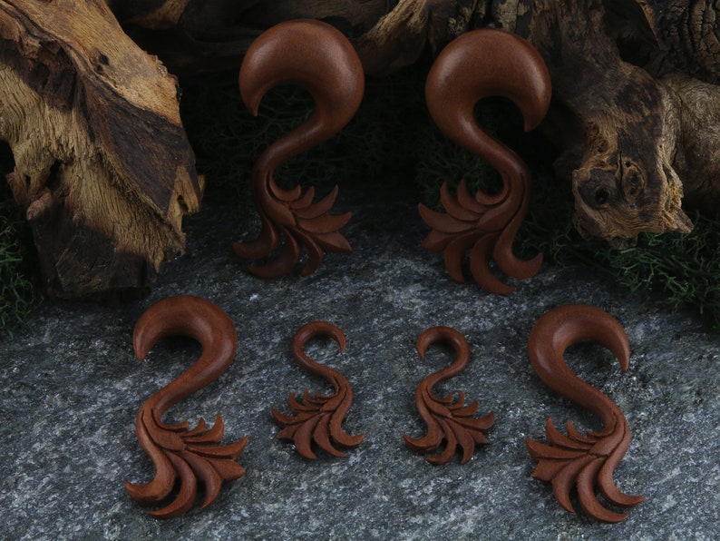 8G - 58 Palmetto Wooden Saba Hangers Sizes Gauges