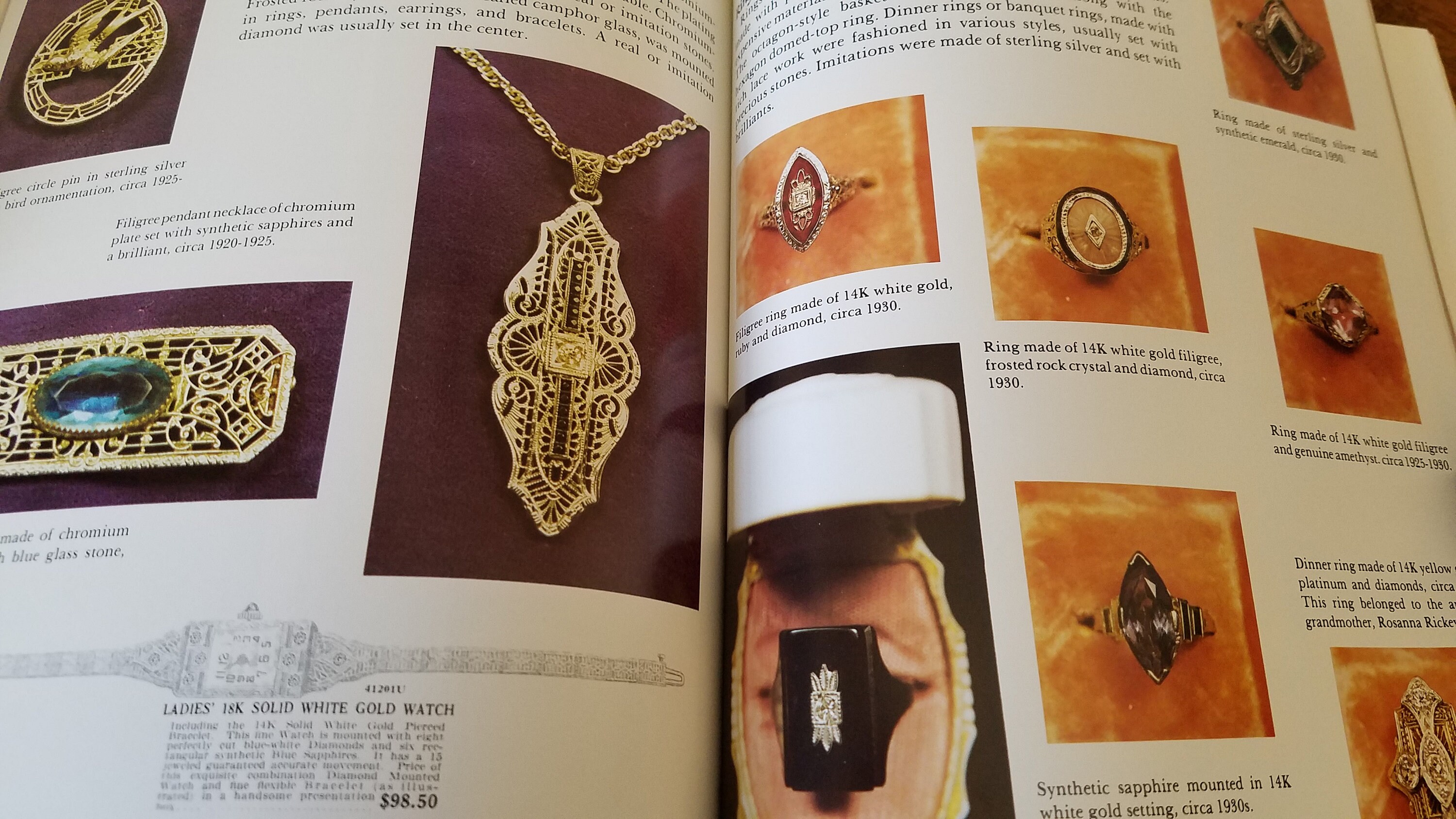 洋書 JEWELRY from Antiquity  to  the  Present Jewelry: From Antiquity to the Present (World of Art) by