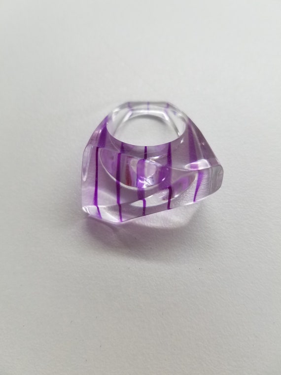 Lucite Bubble Ring with Purple Stripes - Size 7 3/