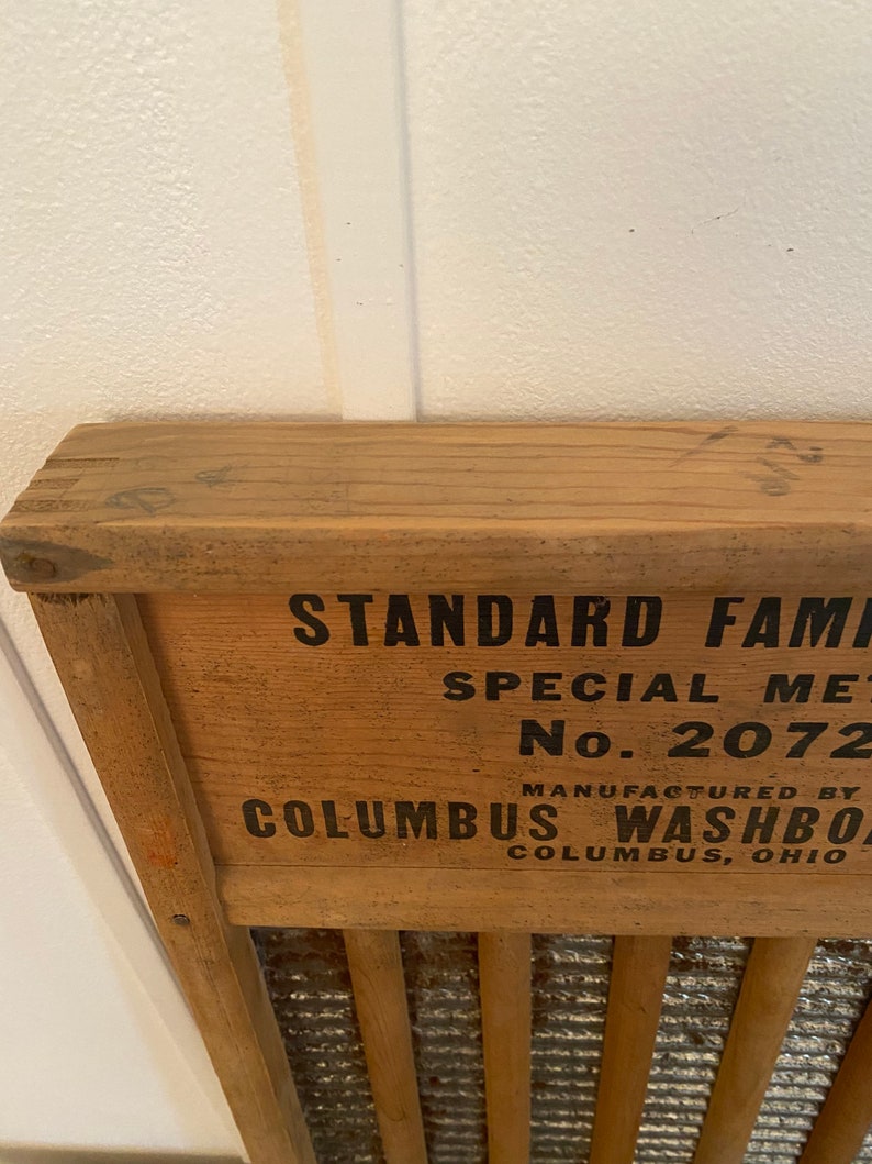 Vintage Maid Rite Family Size No.2072 Washboard/Farmhouse Decor/Laundry Room Decor/Columbus Washboard Co. image 5