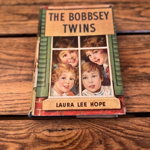 Vintage Bobbsey Twins Book: 1940 Edition by Laura Lee Hope