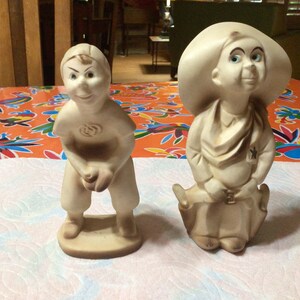 Figuras vintage de cerámica Roselane, jugador de béisbol y vaquero, hechas en Pasadena, California, se venden por separado