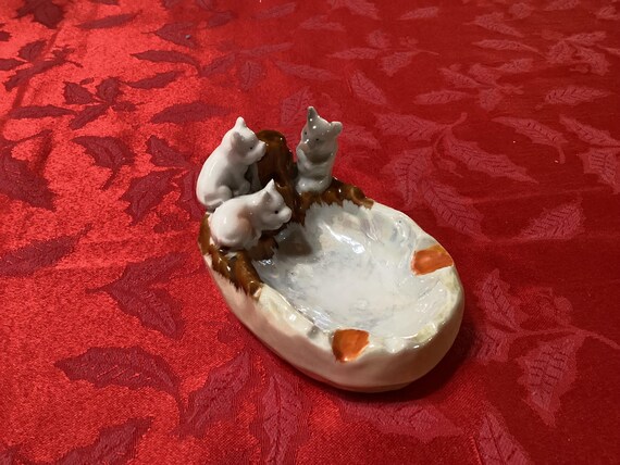 Vintage Luster Ware Hand Painted Ceramic 3 Little Pigs Ashtray