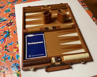 Vintage Fred Roberts California briefcase backgammon set, complete with rule book