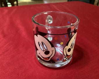 Tazza da caffè vintage in vetro trasparente con Topolino e Minnie e coriandoli - Disney, Anchor Hocking USA