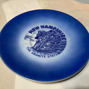 Vintage Souvenir Teller - New Hampshire - The Granite State