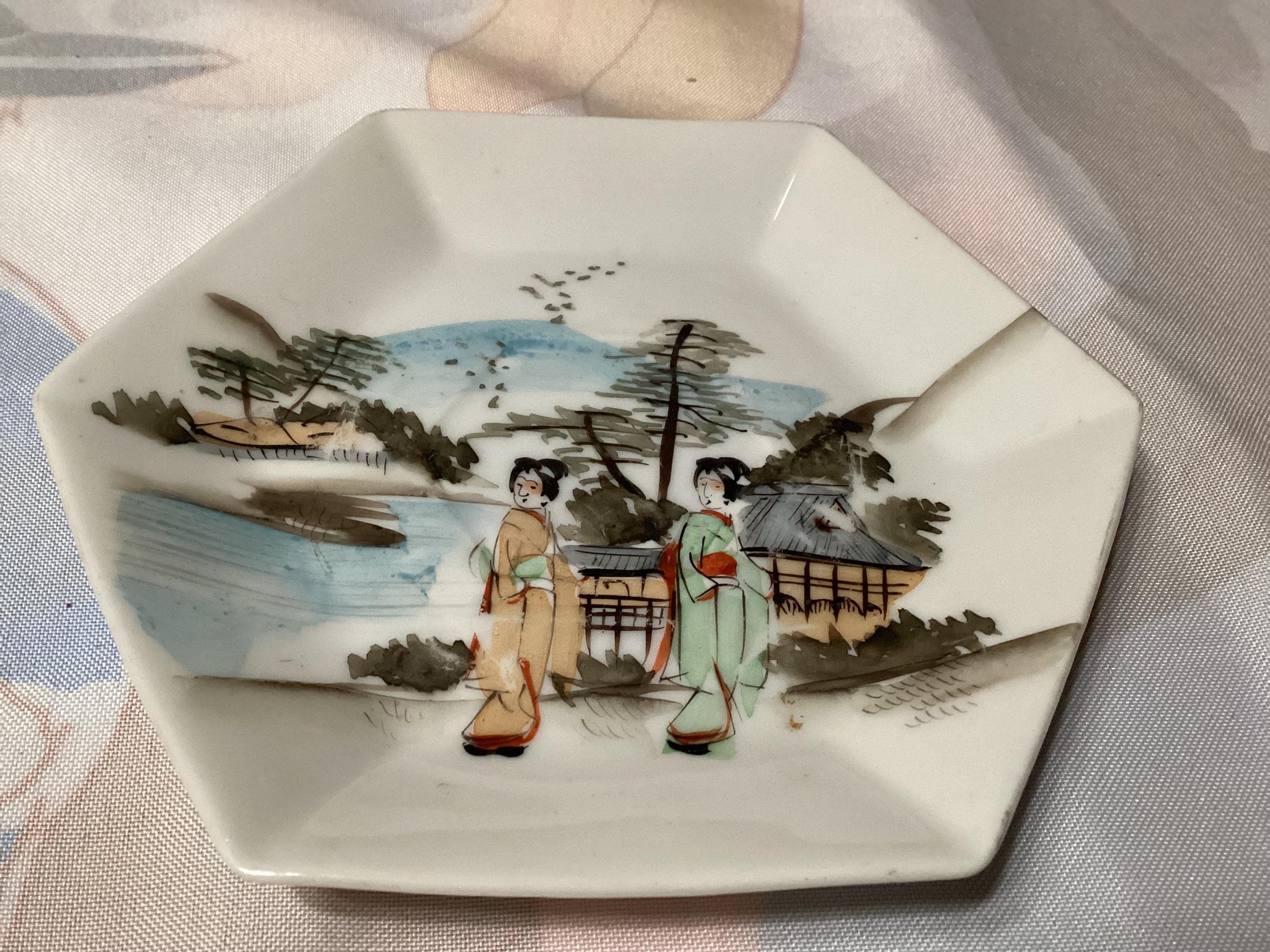 ヴィンテージ 六角形 芸者 小物皿または受け皿 - 日本 - Etsy 日本