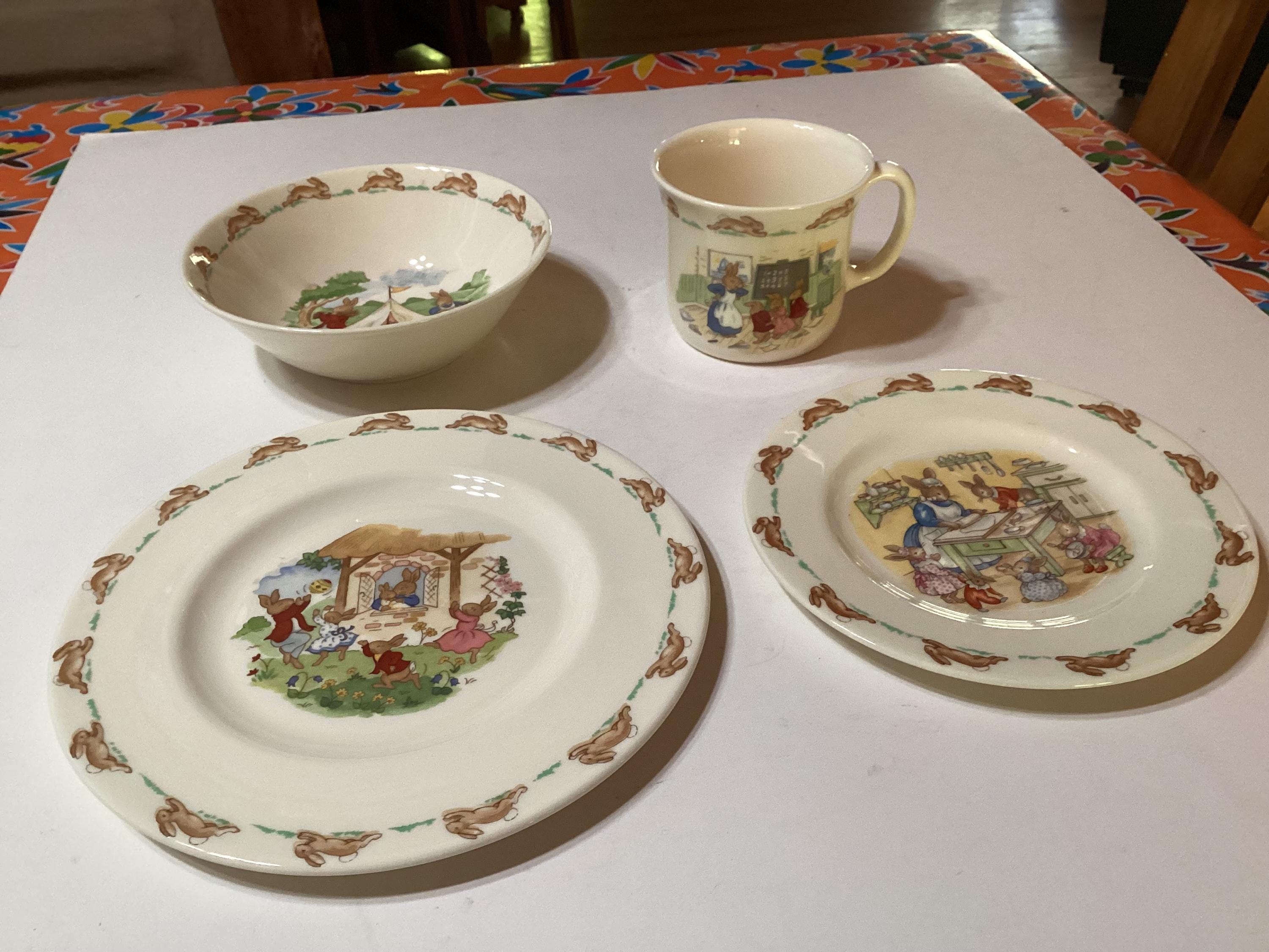 Doulton Bunnykins Bunnykins Plate Bowl And Cup Set SET Royal