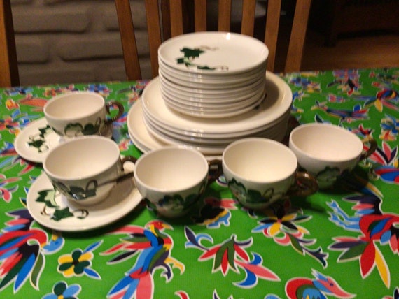Vintage Metlox California Ivy Poppytrail Ceramic Dishes- Plates