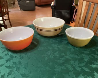Vintage Pyrex Americana fall colors, Speckled Lines, and Flameglo mixing bowls- sold separately