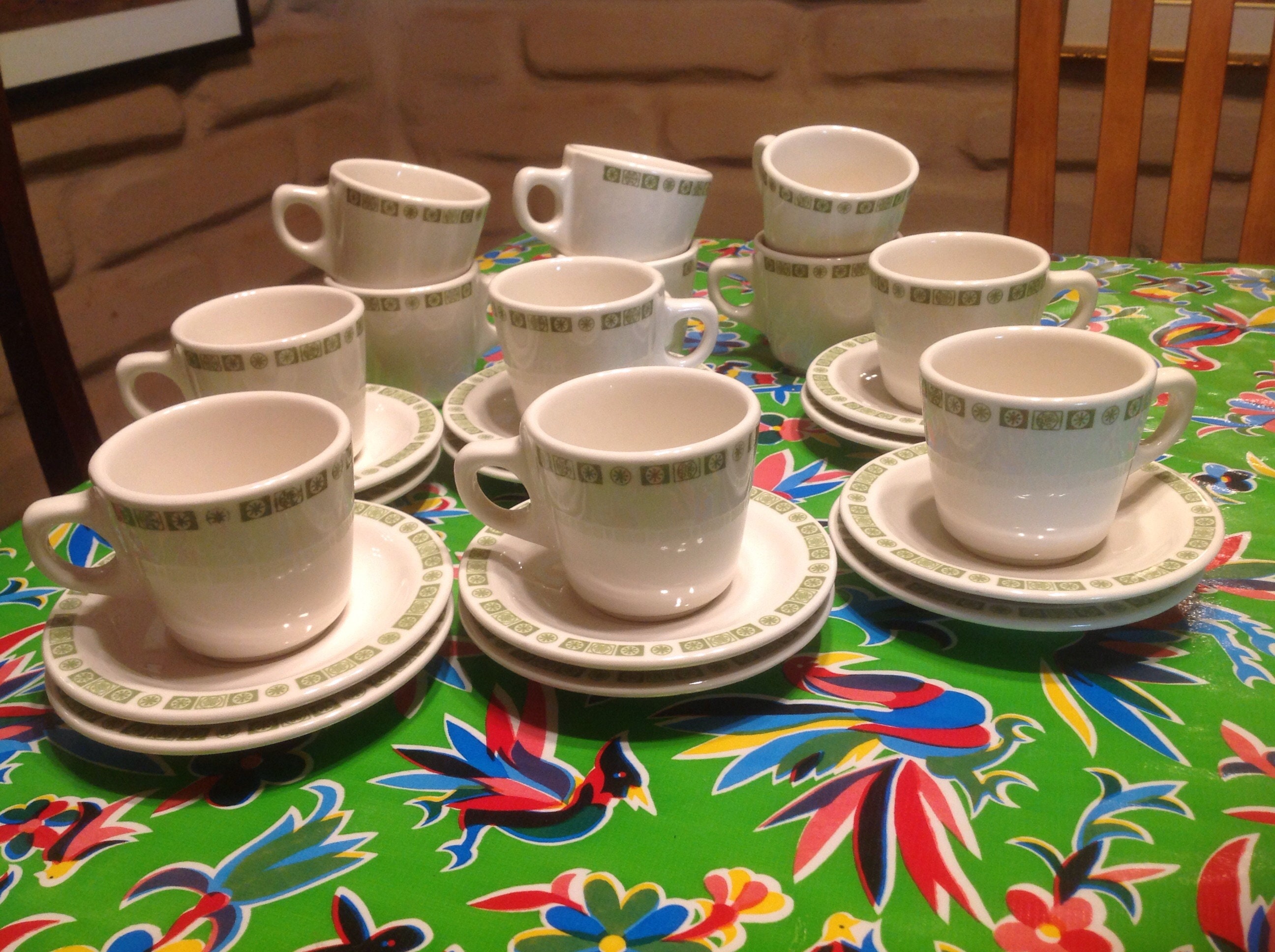 Vintage Set of 6 Buffalo China Restaurant Ware Cups and Vintage Set of 6 Buffalo China Restaurant Ware Cups and