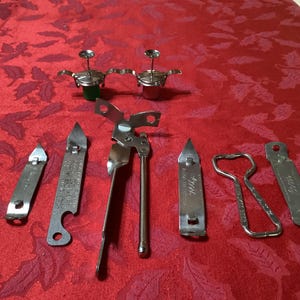 Vintage Metallsortiment an Dosen- und Flaschenöffnern sowie Flaschenverschlüssen - Separat erhältlich, USA