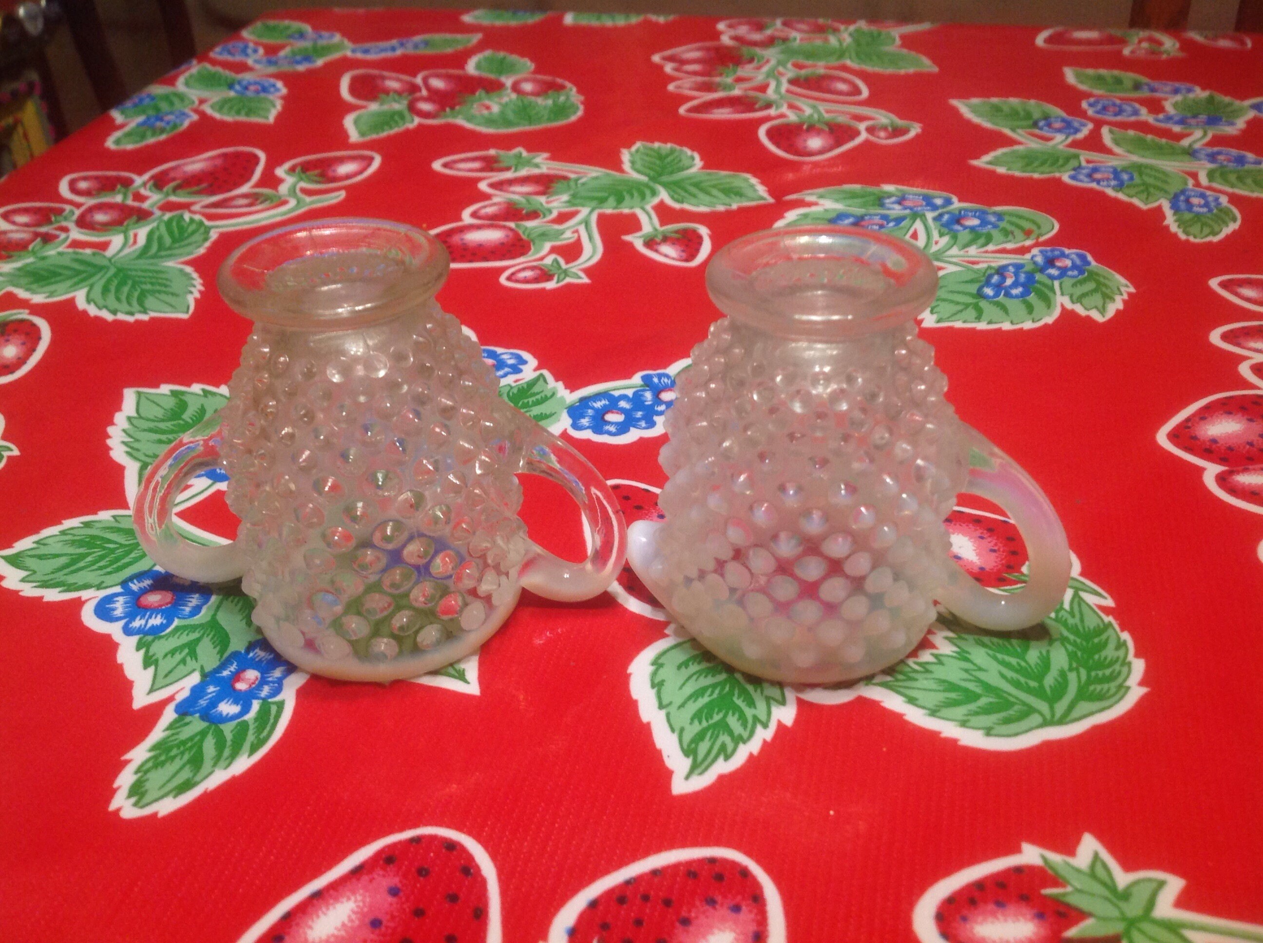 ヴィンテージ フェントン ホブネイル オパールセント クリーム