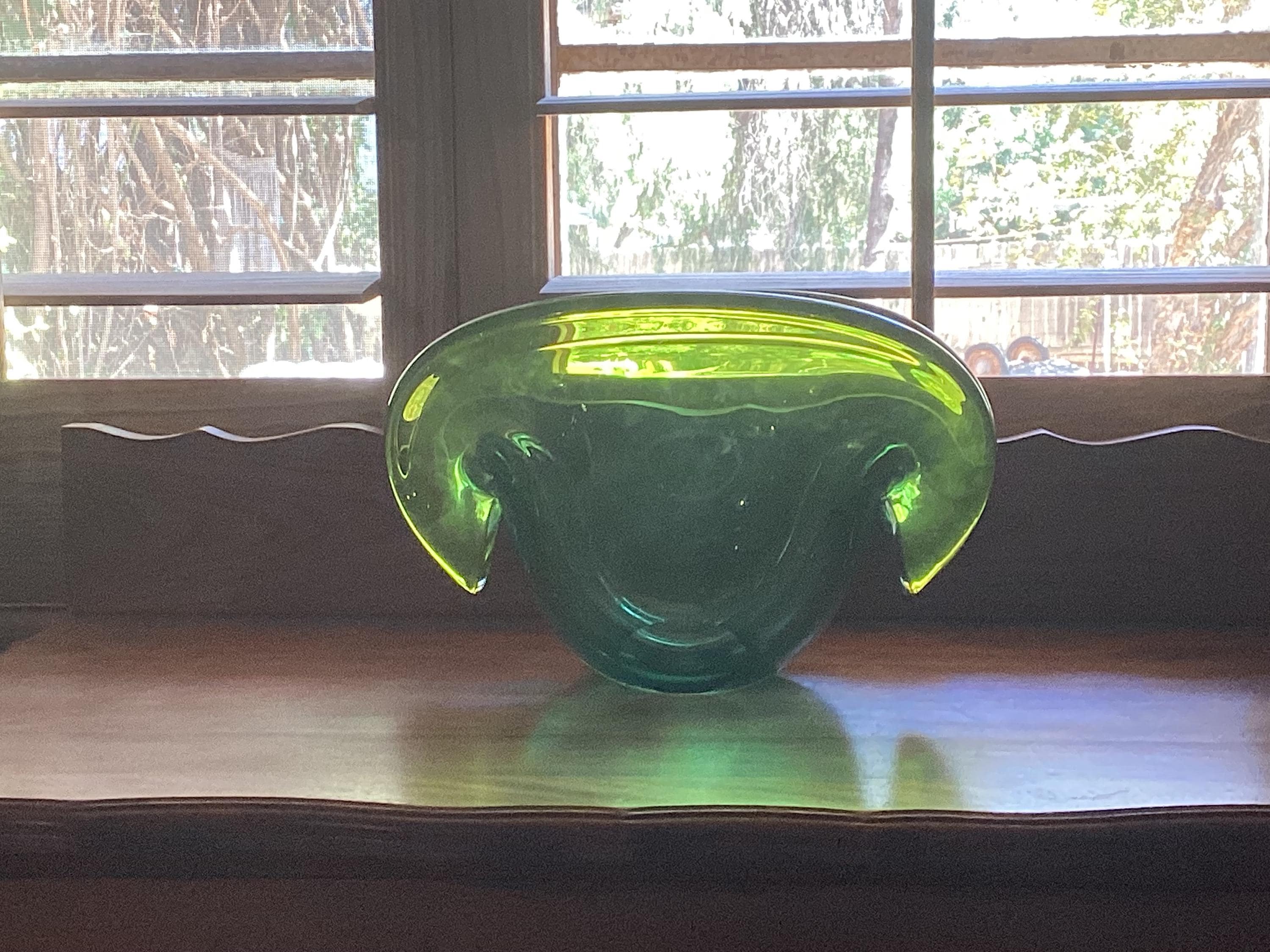 Vintage Seguso Venetian Glass Murano Clam Shaped Sculpture Bowl or
