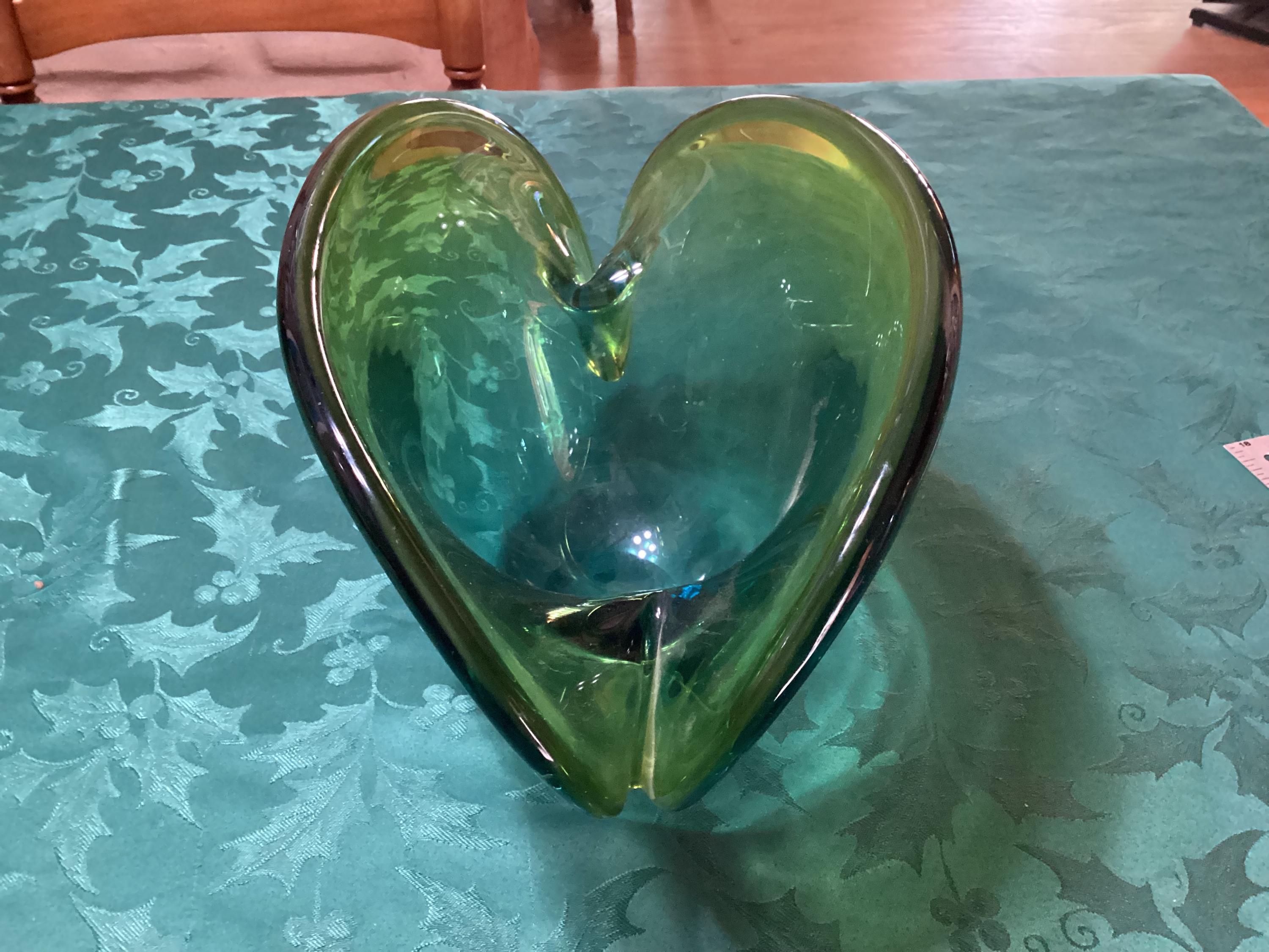 Vintage Seguso Venetian Glass Murano Clam Shaped Sculpture Bowl or
