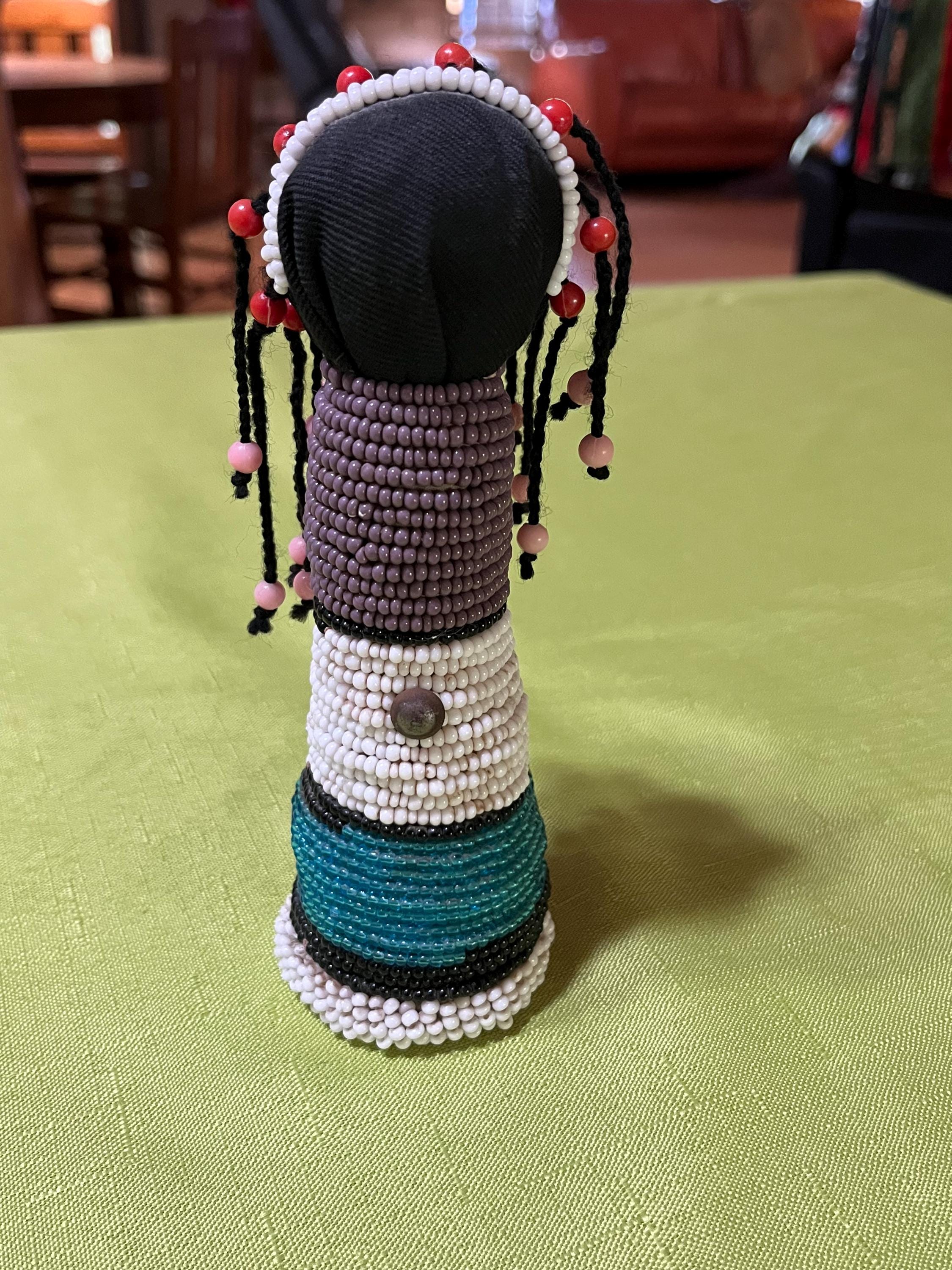 アフリカ ンデベレ人形 ビーズ細工人形 魔除け エスニック 人形 Dolls