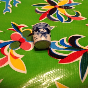 Vintage ceramic Delfts Blue hand painted thimble- Holland