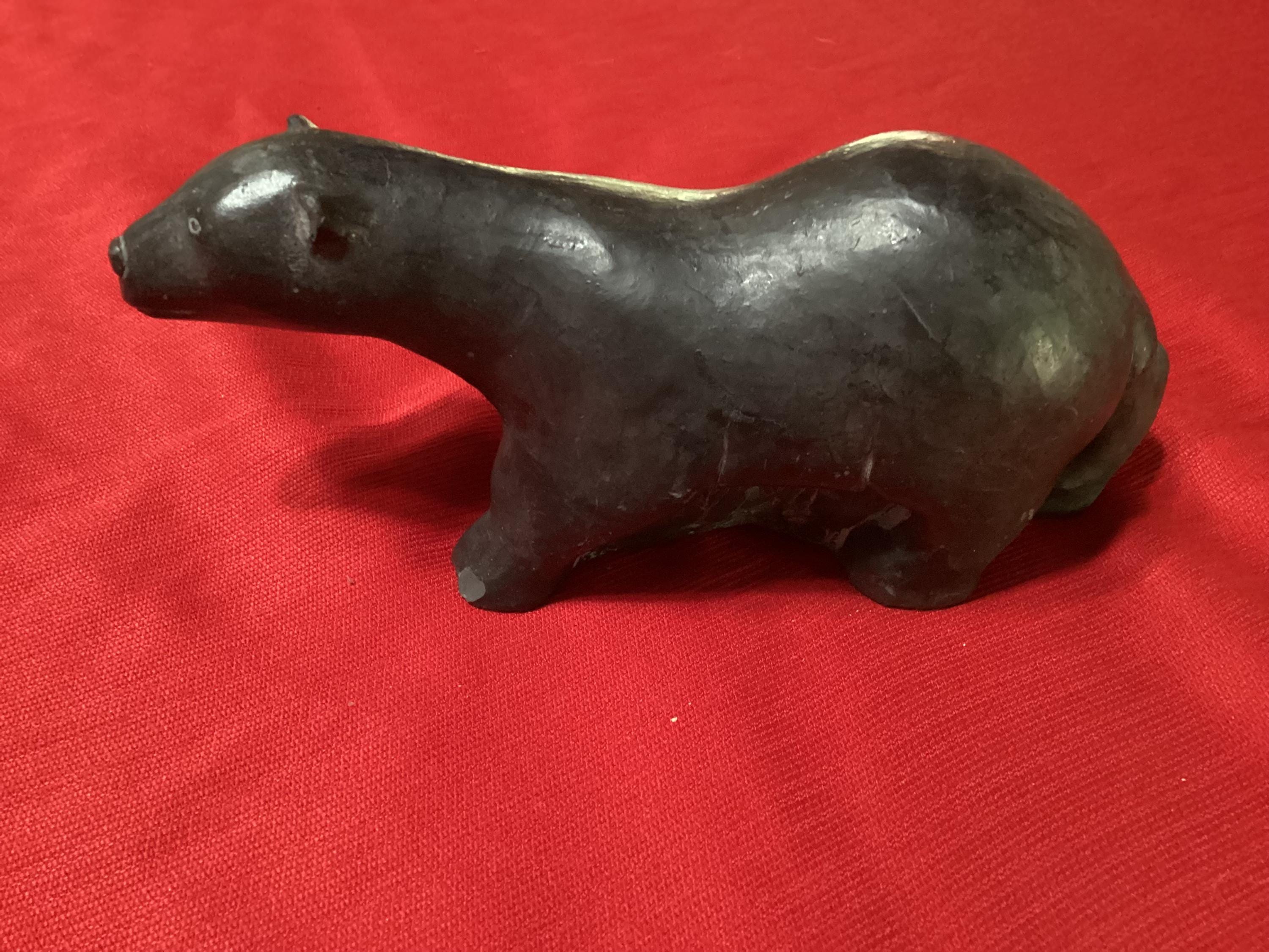 ヴィンテージの手作りソープストーン製イヌイット・エスキモー