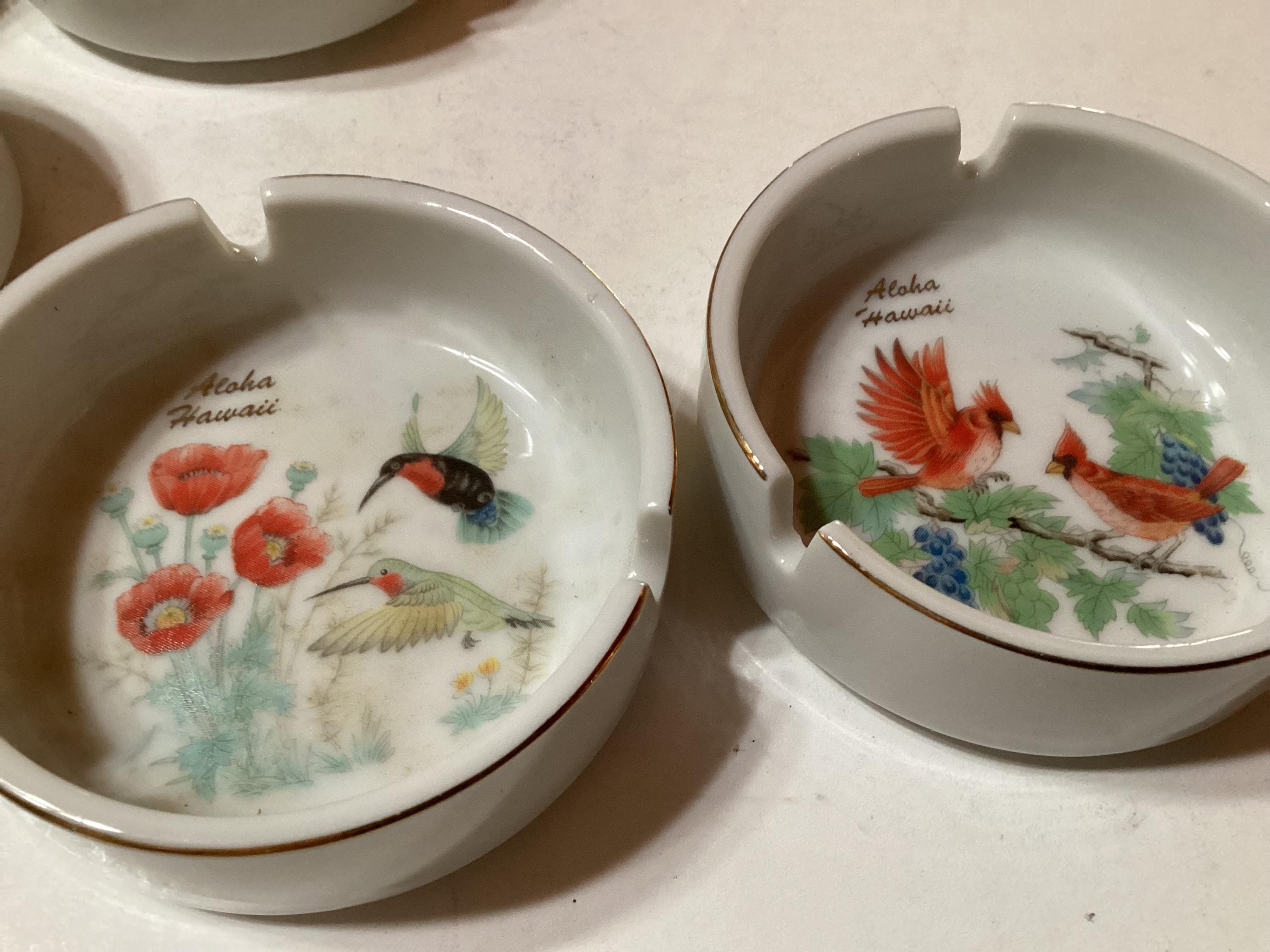 Vintage Set of 6 Souvenir of Hawaii Ceramic Ashtrays With Bird