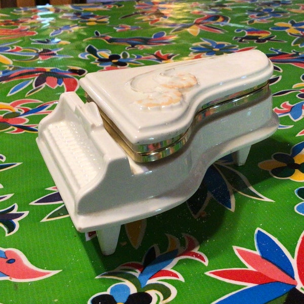 Vintage LAFAVORITA CREAZIONE ORIGINALE Porcelain Art Deco Piano Trinket Box
