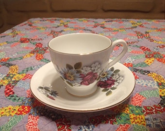 Vintage Elizabethan Bone China floral pattern cup and saucer- Made in England