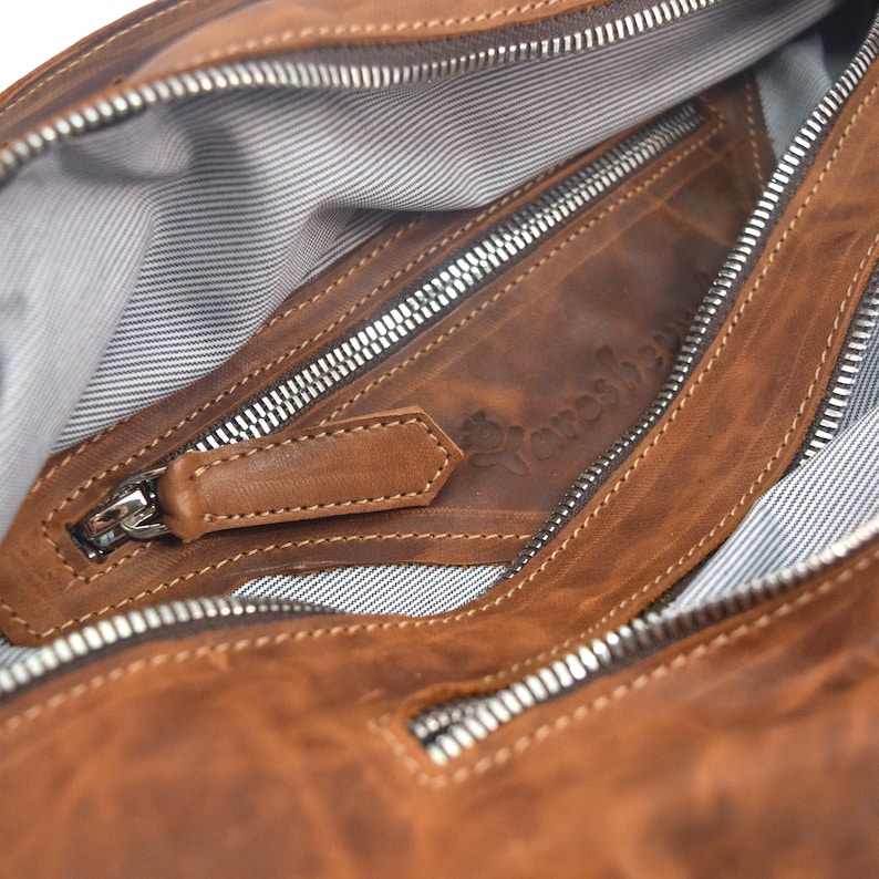Vintage tobacco leather fanny pack