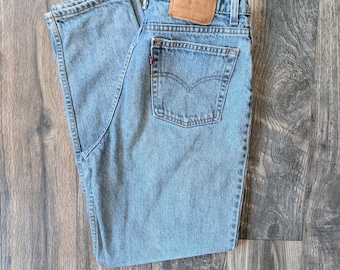 Vintage 90's Levi's 512's Slim fit Tapered Leg Size M