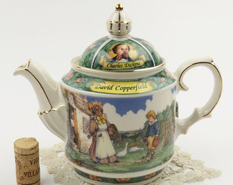 Vintage David Copperfield Tea Pot by James Sadler, 1980's made in England Gold Trim Hand Painted, Charles Dickens