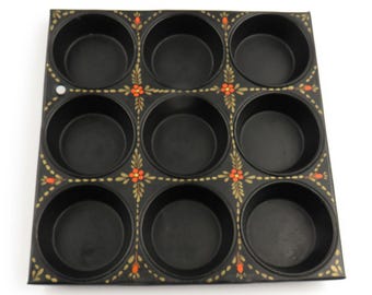 Antique 9-Cup Muffin Pan, Black Steel with Bauernmalerei Flowers