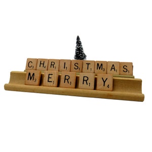 Vintage Scrabble Pieces Custom Mini Messages Assorted Wood Letter Squares Wood Stands - Bienvenido, Te Amo, Feliz Navidad, Dar Gracias