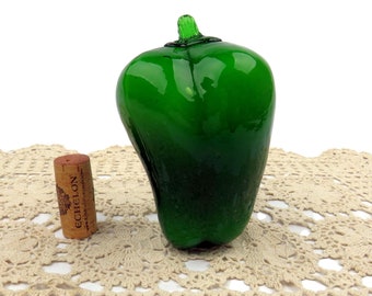 Vintage Murano Blown Glass Green Pepper Paperweight Figurine Collectible Kitchen Decor