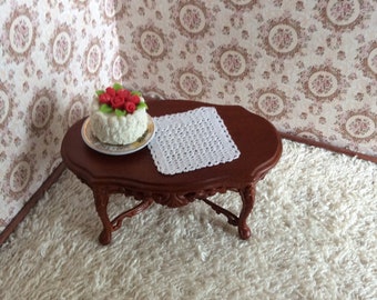 Dollhouse silk doily (doilie)