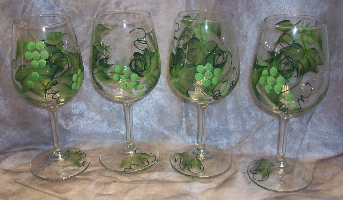 Hand Painted Grape Design Wine Glasses, Set of 4 - Etsy