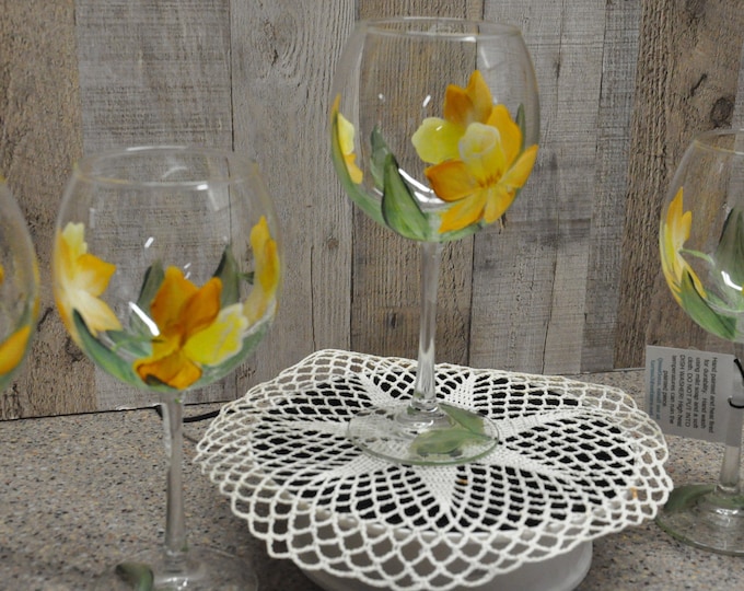 Hand painted Yellow Daffodil Wine Glass