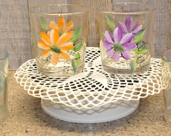 Hand painted,  colorful daisy drinking glasses