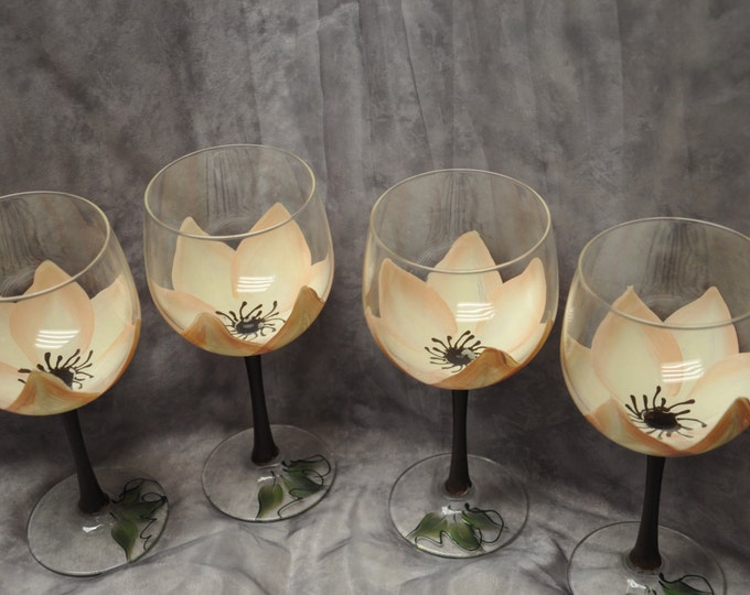 3-Dimension, Magnolia Wine glass