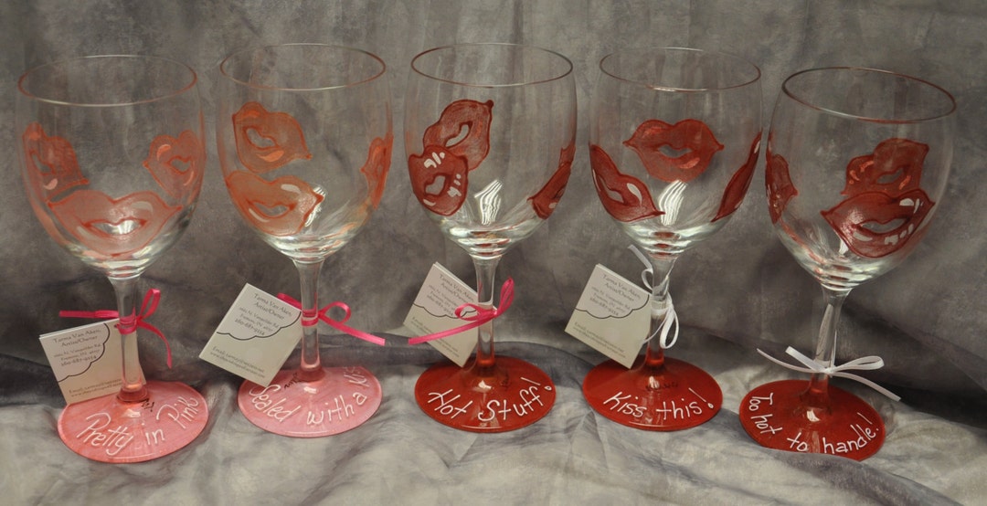 Hand Painted Glittered Lips Wine Glass Etsy