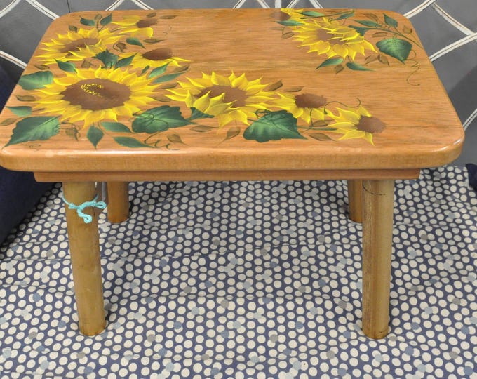 Solid wood, Painted foot/step stool
