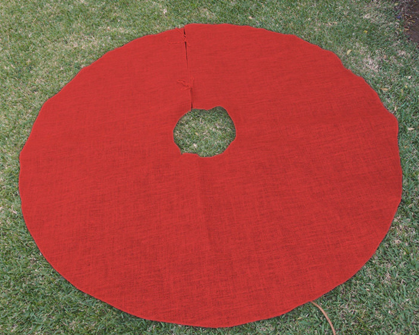 Red Burlap Christmas Tree Skirt 