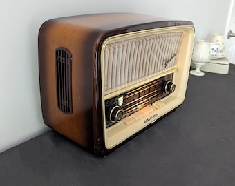 1958 Telefunken Gavotte Tube Radio: Mid-Century Modern German Radio