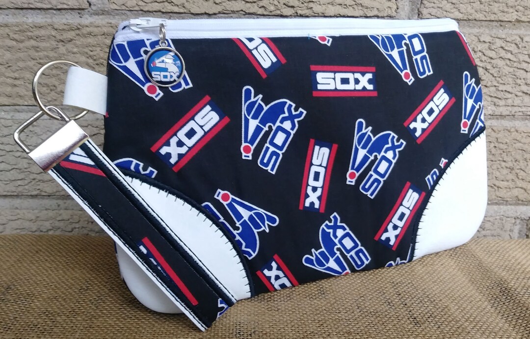 Chicago White Sox Purse Clutch Travel Bag Cosmetic Bag Fabric & Faux Leather Wristlet key Fob