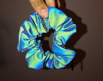 Reflective scrunchies with hidden pocket/Stashie