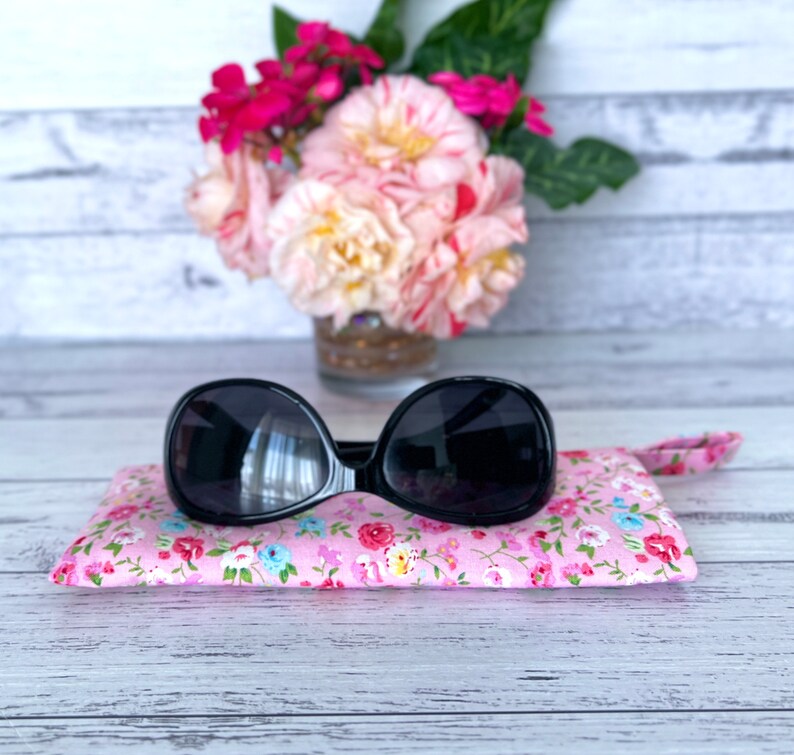 Soft Pink Rose Pattern Fabric Glasses Case, Soft Sunglasses Case, Floral Eyeglasses Case, Magenta Pink Rose Reading Glasses Case image 6